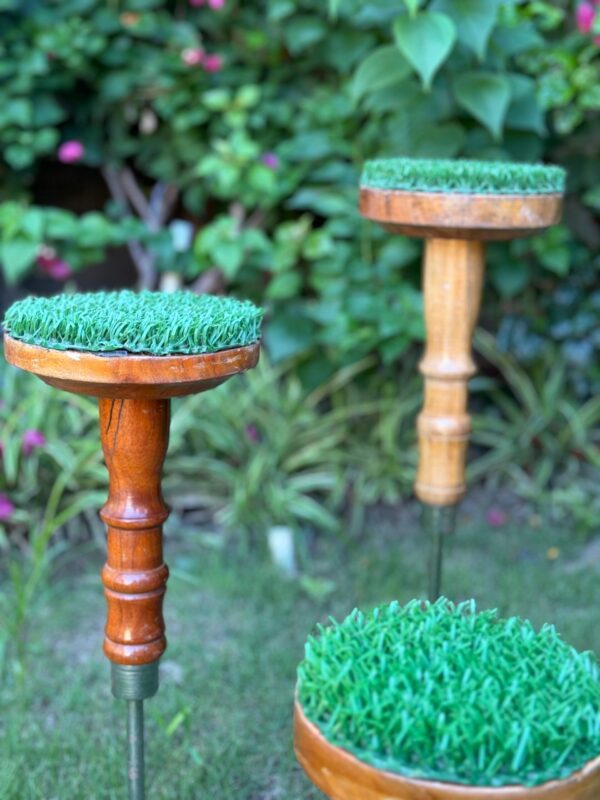 Wooden Ground Falcon Stand 3 sizes - Image 4